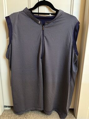 Sleeveless Navy Patterned Zip-Front Tank Top